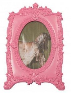 rammer-fra-rice-farvede-rammer-plastik-rammer-billederammer-indretning-bolig-design-interic3b8r-pink2