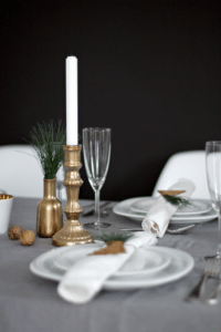table-setting-christmas
