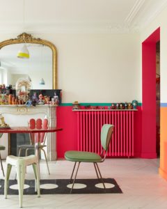 farverig-indretning-spisestue-pink-colorful