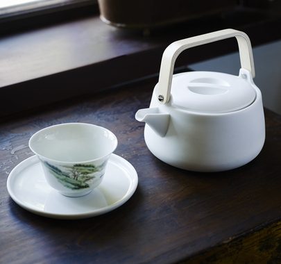 pt_1600286-nordic-teapot-02